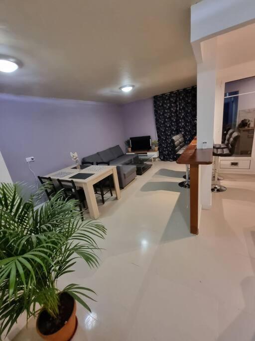Vue Avec Parking Gratuit Sur Place Apartment